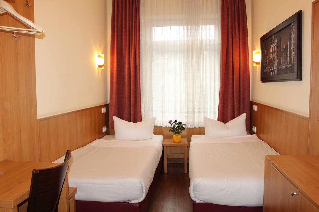 Altan Hotel Hamburg Exterior foto