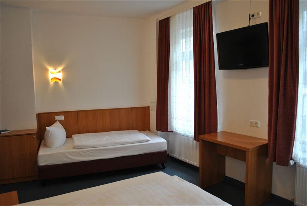 Altan Hotel Hamburg Exterior foto